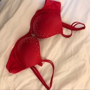 Victoria’s Secret Very Sexy Push-Up Bra (34B)